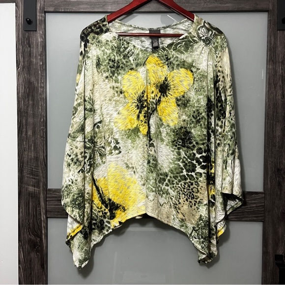 Chico's Sweaters - Chico's Travelers Collection Floral Cape Poncho L/XL Coastal Grandma Fairy
